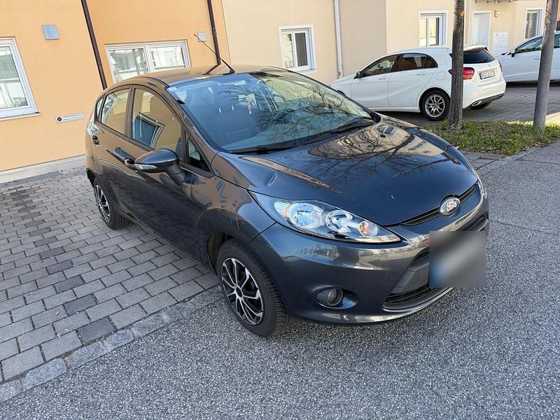 Gebraucht Ford Fiesta 60 PS (44 kW) 2010 Grau Kleinwagen