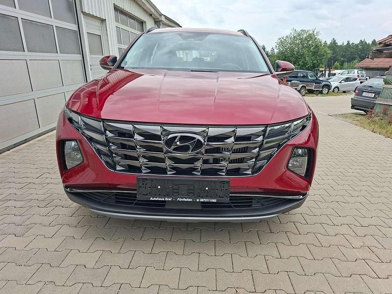 Rot Gebraucht 2023 Hyundai Tucson Select SUV | 26.960 € (Fairer Preis) - Bild 1/4