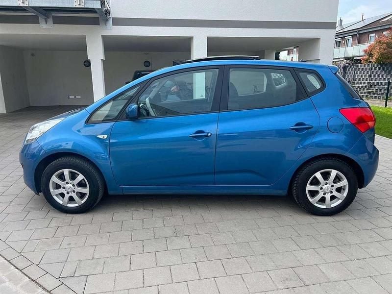 Blau Gebraucht 2011 Kia Venga Vision Kleinwagen | 2.700 € (Superpreis) - Bild 1/4