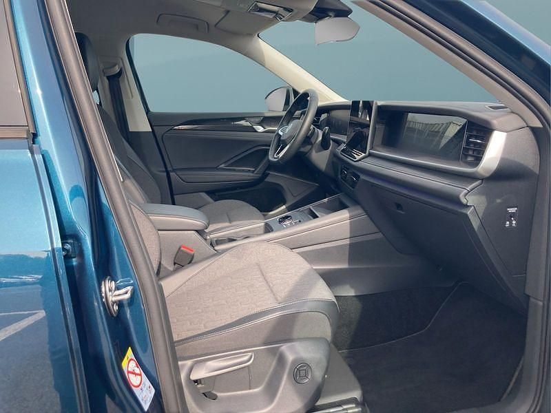 Gebraucht VW Tayron 150 PS (110 kW) 2025 Blau SUV