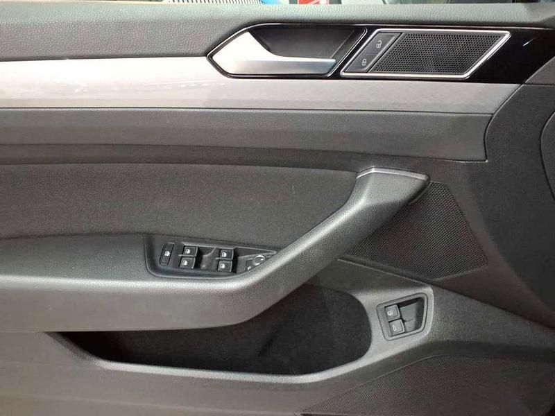 Gebraucht VW Passat GTE 218 PS (160 kW) 2022 Schwarz Kombi