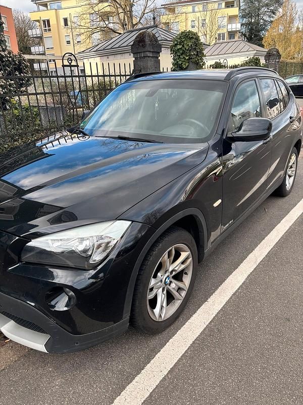 Gebraucht BMW X1 143 PS (105 kW) 2010 Schwarz SUV