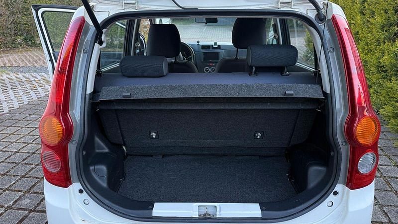 Gebraucht Daihatsu Cuore 69 PS (50 kW) 2010 Weiß Kleinwagen