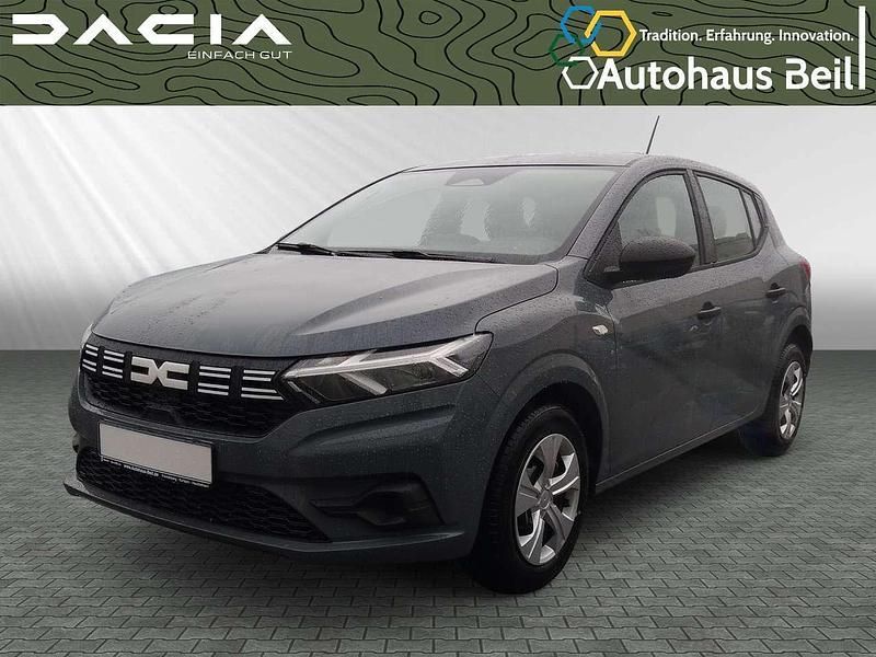 Schiefergrau Neu 2025 Dacia Sandero Essentiel Kleinwagen | 16.330 € (Guter Preis) - Bild 1/4