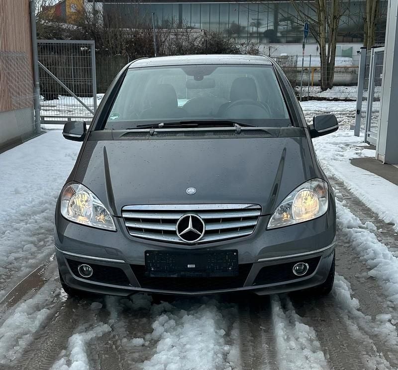 Gebraucht Mercedes A160 95 PS (69 kW) 2011 Grau Kombi