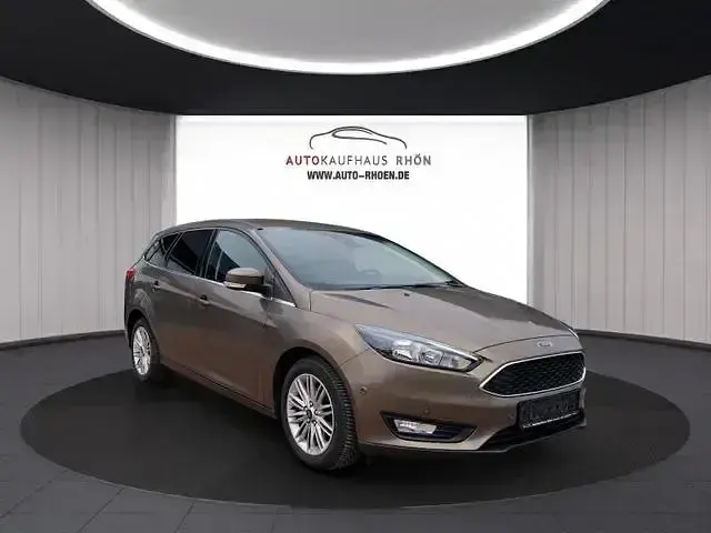Gebraucht Ford Focus Cool & Connect 125 PS (91 kW) 2018 Toffeebraun metallic Kombi