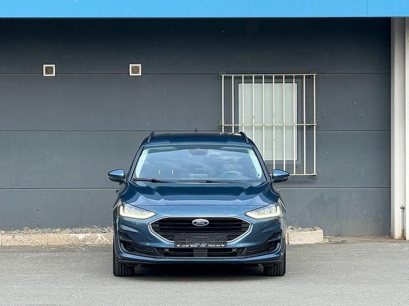 Gebraucht Ford Focus Cool & Connect 120 PS (88 kW) 2022 Blau Limousine