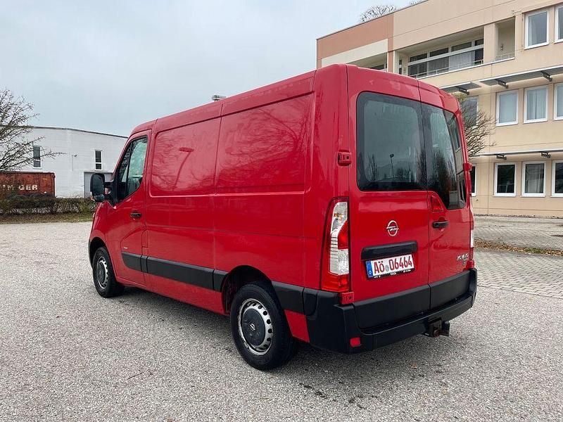 Gebraucht Opel Movano 145 PS (106 kW) 2018 Rot Van