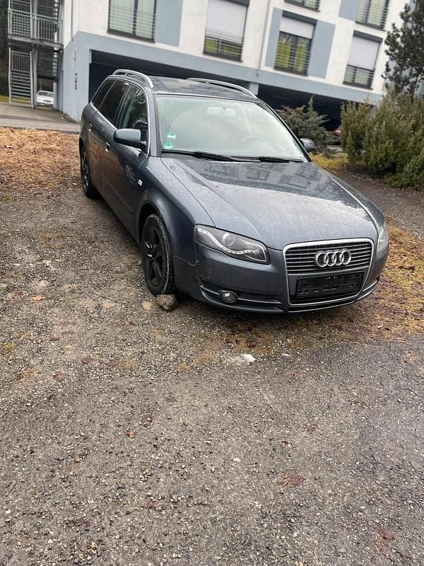 Gebraucht Audi A4 131 PS (96 kW) 2005 Blau Kombi