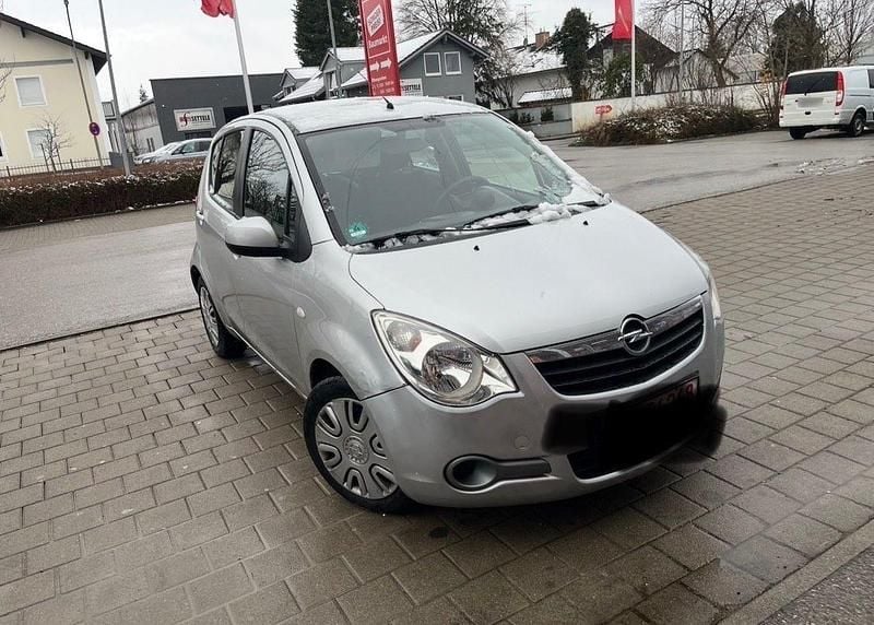 Gebraucht Opel Agila 68 PS (50 kW) 2009 Silber Kleinwagen