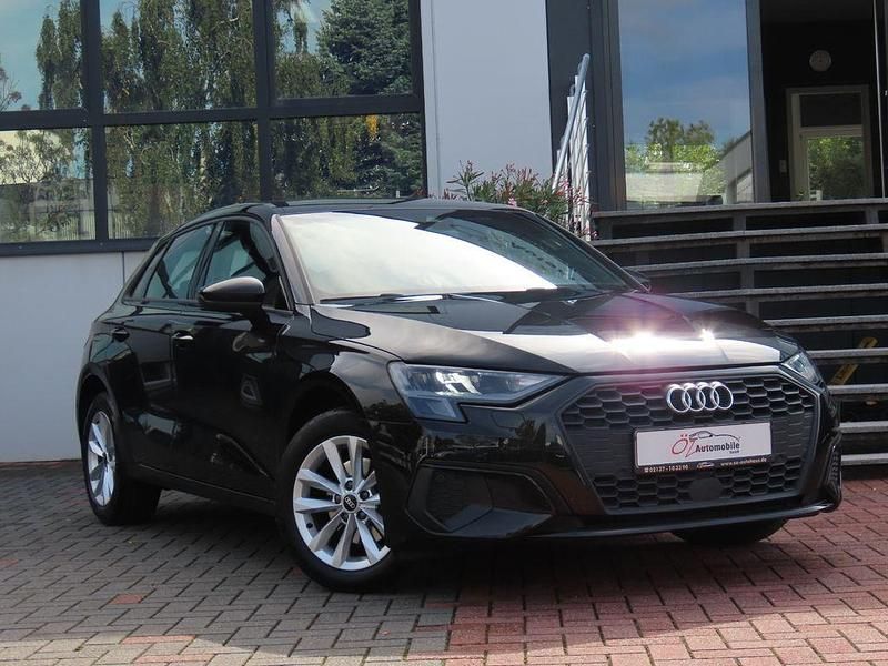 Schwarz Gebraucht 2022 Audi A3 Sportback e-tron Sport Limousine | 23.900 € (Fairer Preis) - Bild 1/4