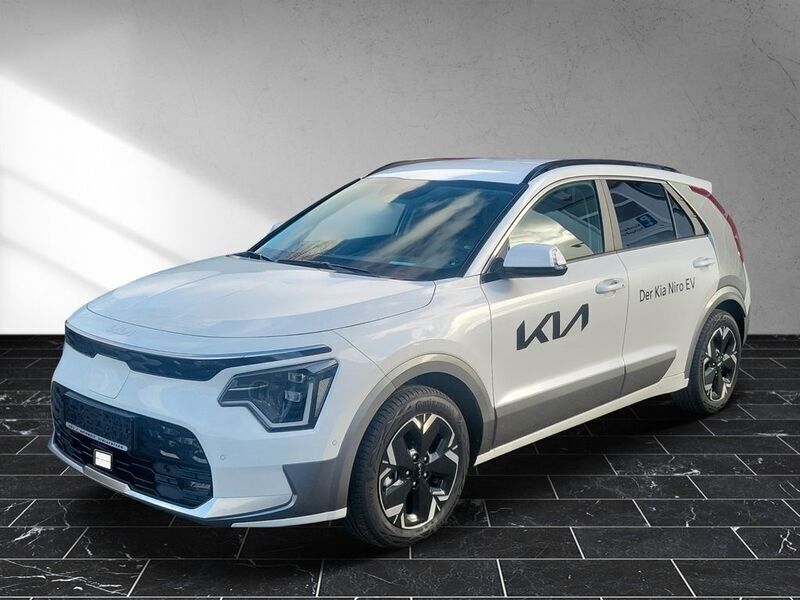 Snow white pearl Gebraucht 2024 Kia e-Niro Inspiration SUV | 39.400 € - Bild 1/4