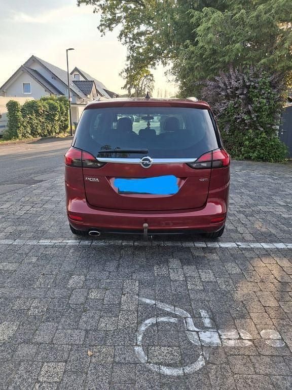 Rot Gebraucht 2013 Opel Zafira Tourer Edition Van / Kleinbus | 6.200 € (Fairer Preis) - Bild 1/4