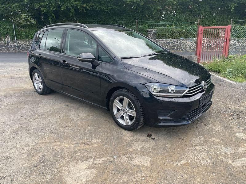 Schwarz Gebraucht 2014 VW Golf Sportsvan Comfortline Van / Kleinbus | 11.800 € (Fairer Preis) - Bild 1/4