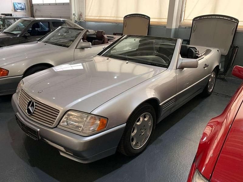 Brillantsilber 744 Gebraucht 1995 Mercedes SL320 Cabrio | 15.900 € - Bild 1/4