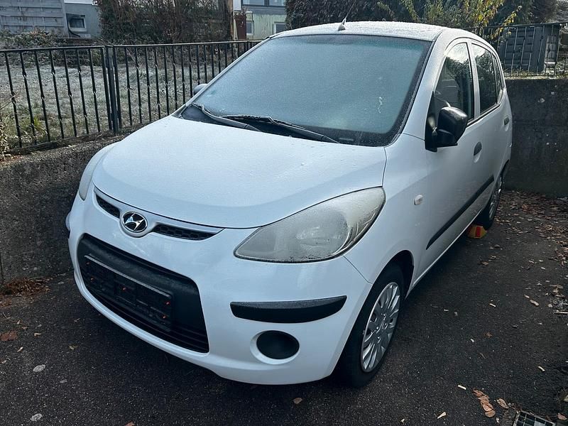 Weiß Gebraucht 2010 Hyundai i10 Kleinwagen | 2.250 € (Fairer Preis) - Bild 1/4