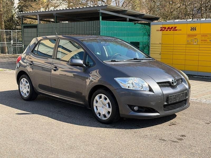 Gebraucht Toyota Auris Team 124 PS (91 kW) 2008 Grau Kleinwagen