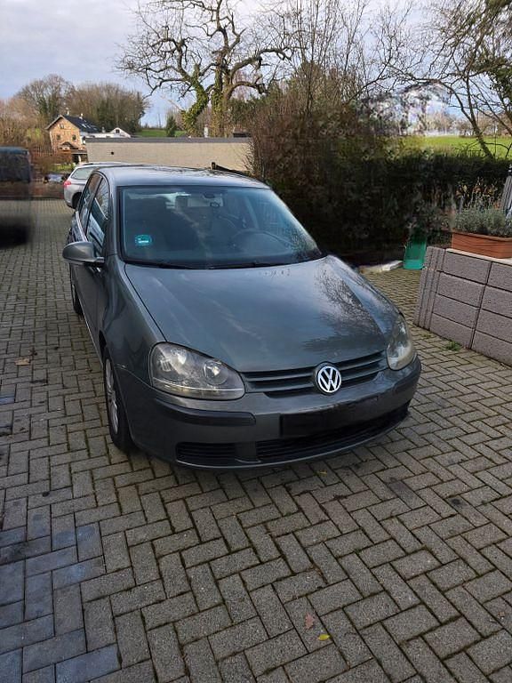 Grau Gebraucht 2003 VW Golf IV Pacific Limousine | 1.700 € (Guter Preis) - Bild 1/4