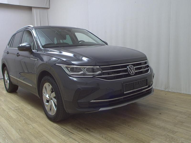 Gebraucht VW Tiguan Elegance 190 PS (139 kW) 2022 Grau SUV