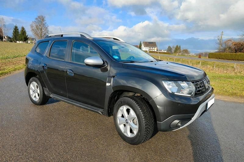 Schwarz Gebraucht 2018 Dacia Duster SUV | 11.000 € (Fairer Preis) - Bild 1/4