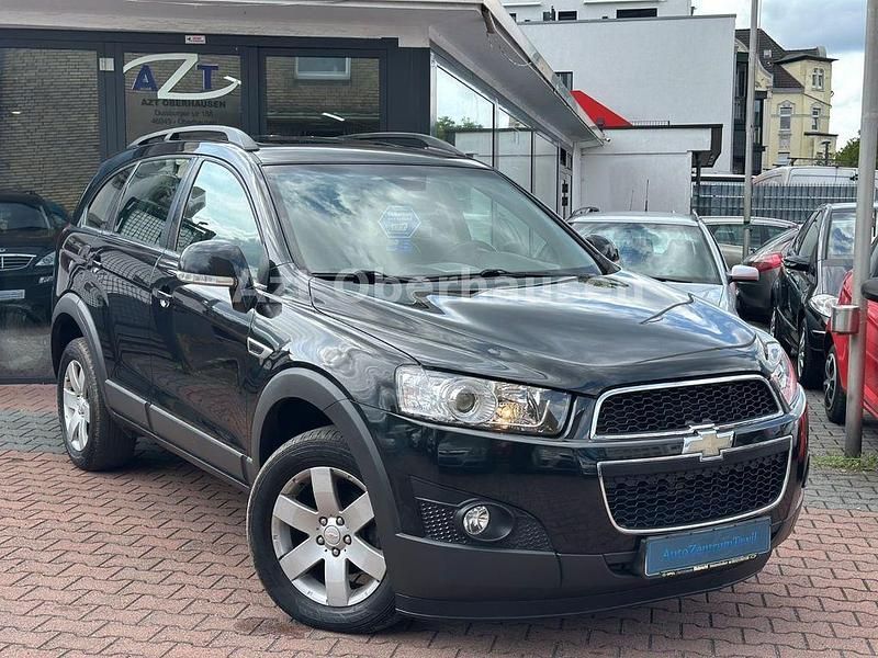Schwarz Gebraucht 2013 Chevrolet Captiva LT SUV | 9.590 € (Fairer Preis) - Bild 1/4