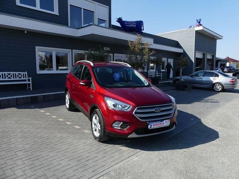 Gebraucht Ford Kuga Cool & Connect 150 PS (110 kW) 2019 Rot SUV