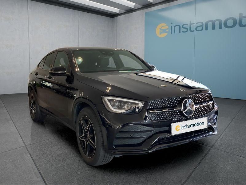 Gebraucht Mercedes GLC300e 306 PS (225 kW) 2021 Schwarz SUV