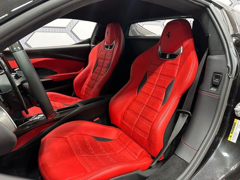 Second-hand Ferrari 296 829 CP (609 kW) 2023 Negru