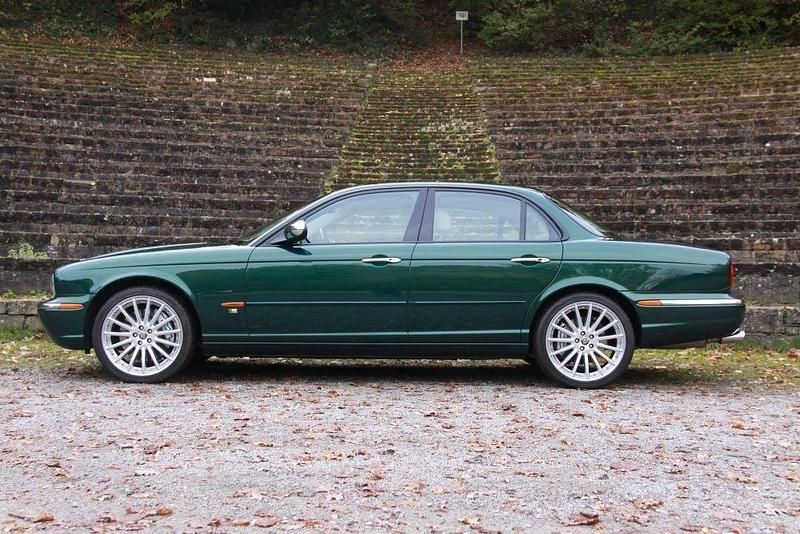 Gebraucht Jaguar XJR 396 PS (291 kW) 2004 Grün Limousine
