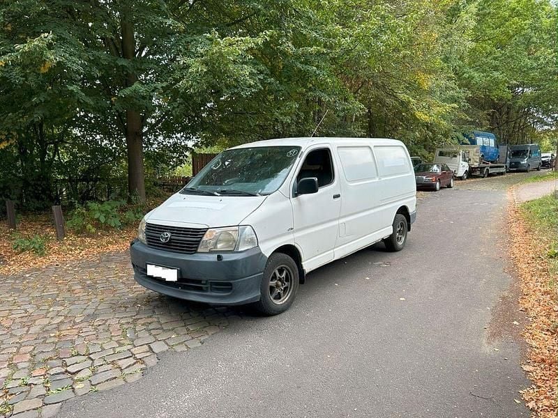 Weiß Gebraucht 2007 Toyota HiAce Van | 8.900 € (Fairer Preis) - Bild 1/4