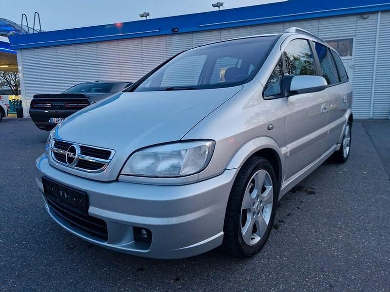 Gebraucht Opel Zafira 125 PS (91 kW) 2005 Grau Van / Kleinbus