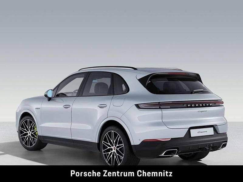 Second-hand Porsche Cayenne 470 CP (345 kW) 2024 Argintiu SUV