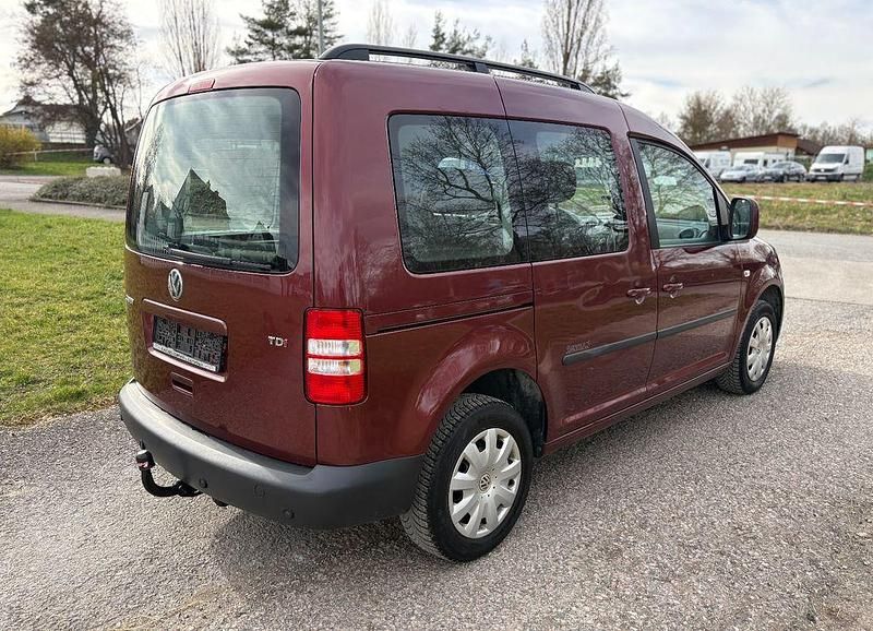Gebraucht VW Caddy 102 PS (75 kW) 2011 Braun Van / Kleinbus