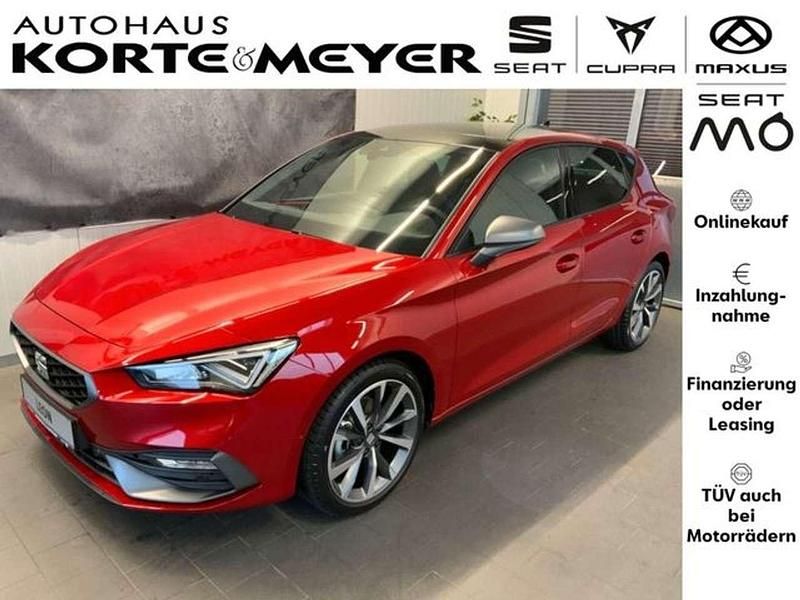 "desire" rot Gebraucht 2024 Seat Leon FR Limousine | 34.990 € - Bild 1/4