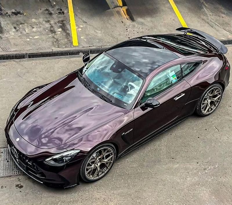 Rot Neu 2025 Mercedes AMG GT 55 AMG Coupé | 218.999 € - Bild 1/4