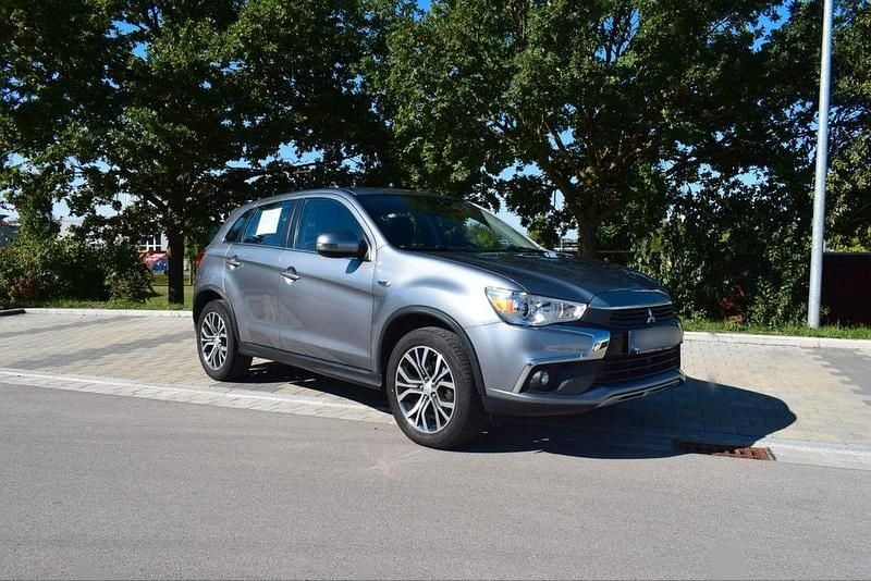 Grau Gebraucht 2017 Mitsubishi ASX Diamant Edition SUV | 11.400 € (Guter Preis) - Bild 1/4