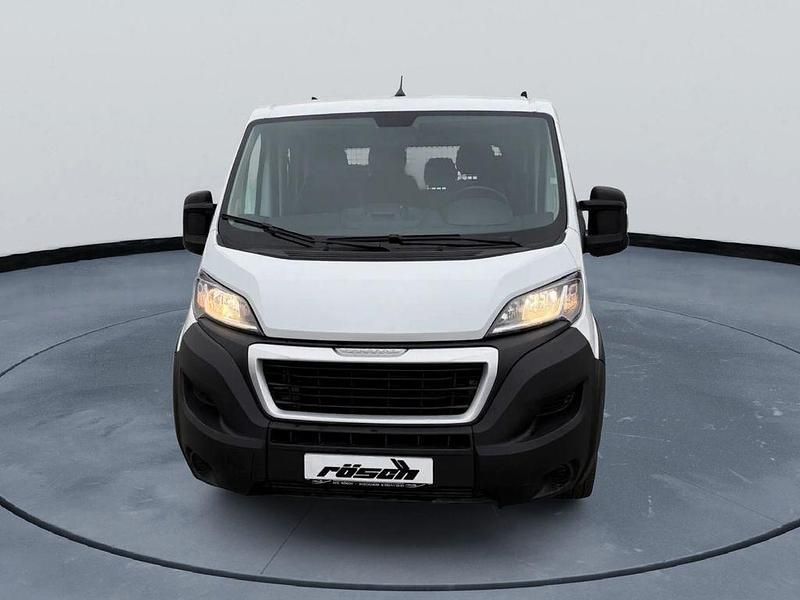 Gebraucht Peugeot Boxer 165 PS (121 kW) 2022 Weiß Van