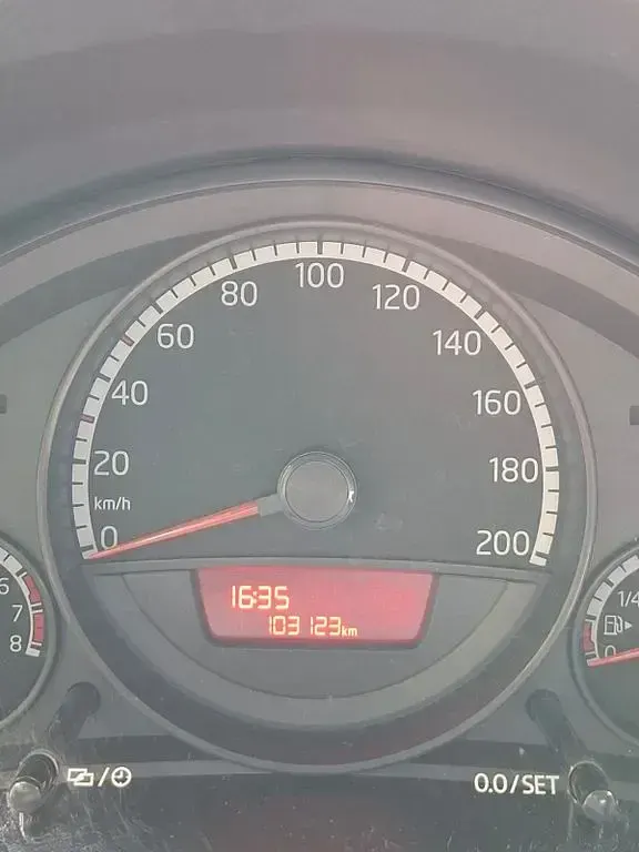 Gebraucht VW up! move up! 60 PS (44 kW) 2015 Weiß Kleinwagen