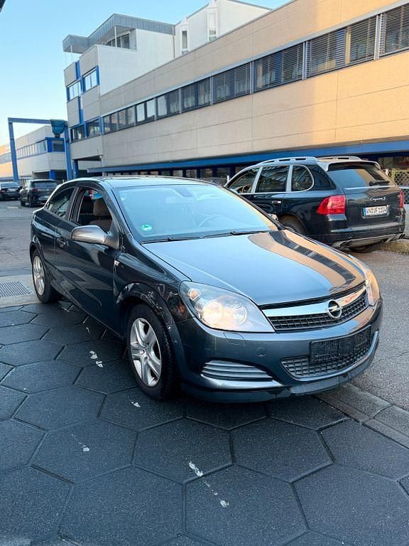 Gebraucht Opel Astra GTC Edition 116 PS (85 kW) 2009 Grau Kleinwagen