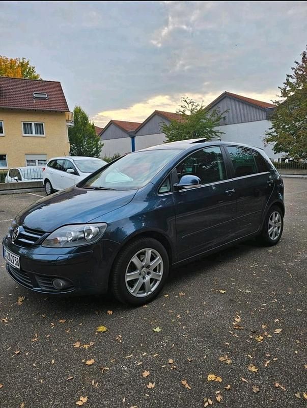 Blau Gebraucht 2007 VW Golf Plus Cross Van / Kleinbus | 4.750 € (Fairer Preis) - Bild 1/4