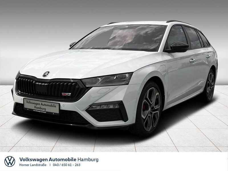 Moonweiß perleffekt/moonweiss metallic (metallic) Gebraucht 2022 Skoda Octavia RS Kombi | 28.450 € (Fairer Preis) - Bild 1/4