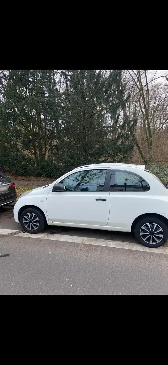 Gebraucht Nissan Micra 65 PS (47 kW) 2010 Weiß Kleinwagen