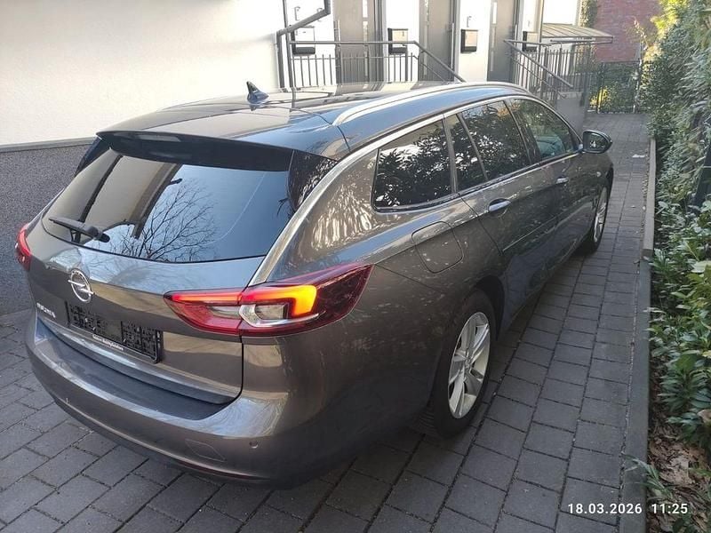 Gebraucht Opel Insignia Elegance 122 PS (89 kW) 2022 Grau Kombi