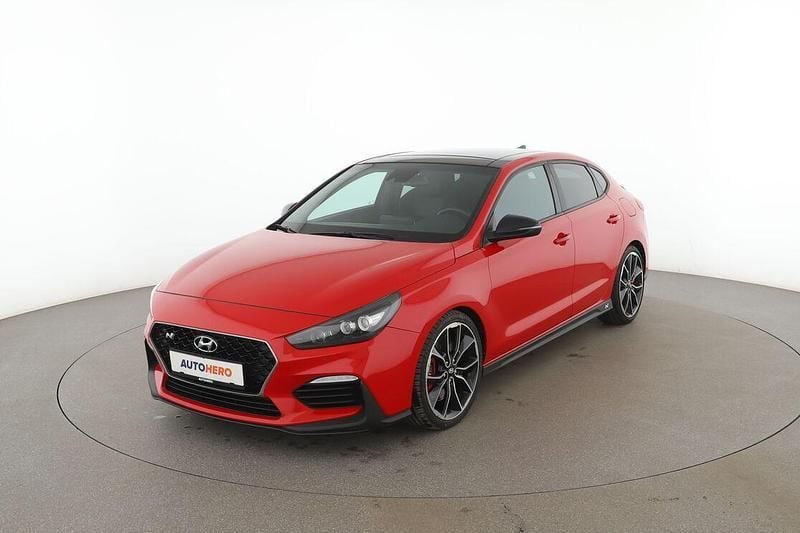 Rot Gebraucht 2019 Hyundai i30 N Performance Limousine | 22.020 € (Guter Preis) - Bild 1/3