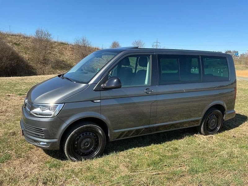 Grau Gebraucht 2019 VW T6.1 Van | 23.700 € - Bild 1/4