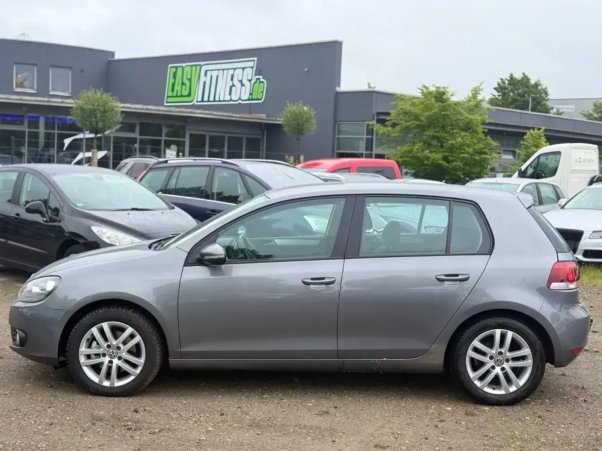 Gebraucht VW Golf VII Highline 122 PS (89 kW) 2012 Grau Limousine