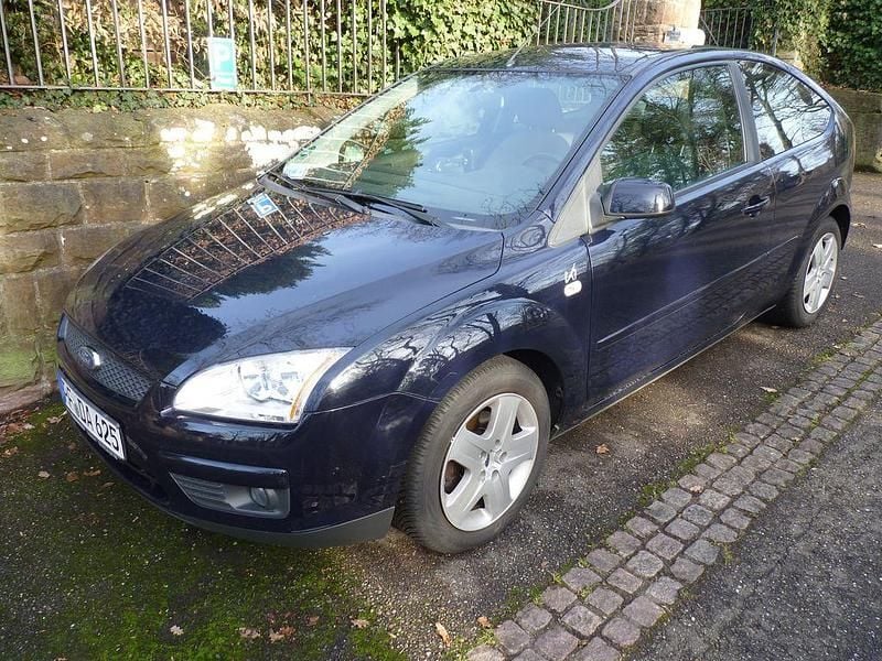 Blau Gebraucht 2007 Ford Focus Style Limousine | 1.650 € (Guter Preis) - Bild 1/4
