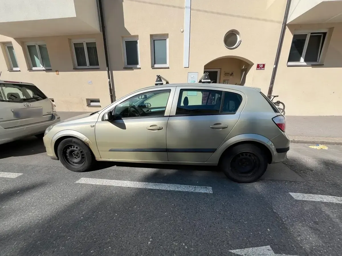 Occasion Opel Astra 105 ch (77 kW) 2004 Jaune Berline