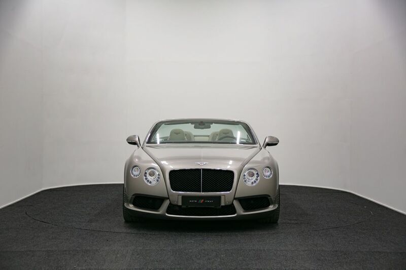 Gebraucht Bentley Continental GT Convertible 507 PS (372 kW) 2015 Beige Cabrio
