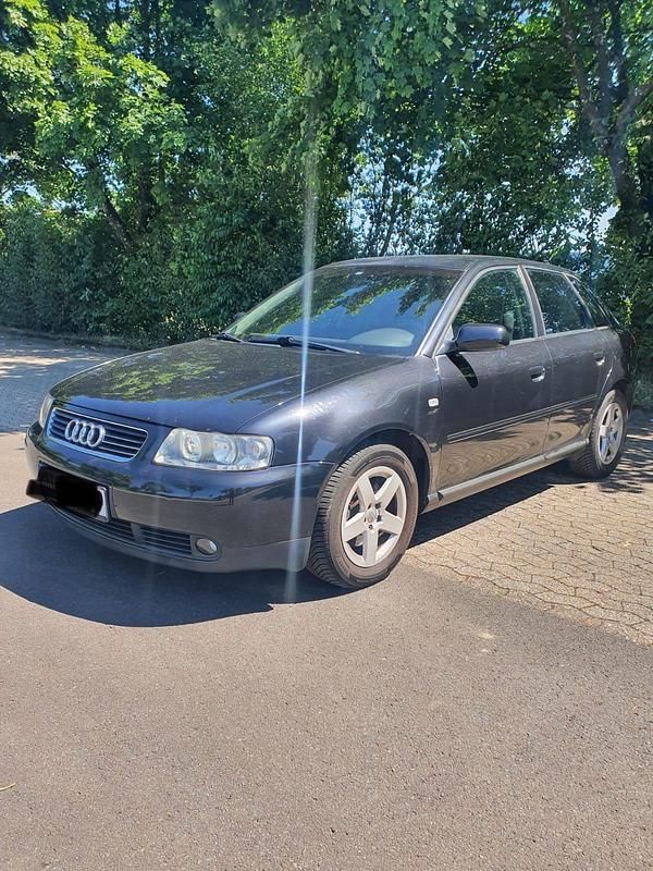 Schwarz Gebraucht 2000 Audi A3 Kleinwagen | 2.150 € (Fairer Preis) - Bild 1/4